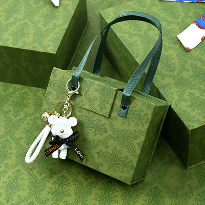 1200gsm Laminated Shopping Paper Cardboard Gift Packaging Box With Handle