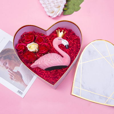 Heart Shaped Custom Cardboard Gift Packaging Box Pantone Color
